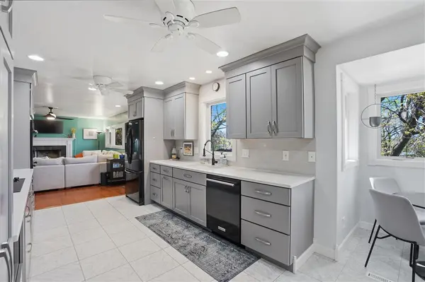 415 Woodridge Ave, Iowa City, IA 52245