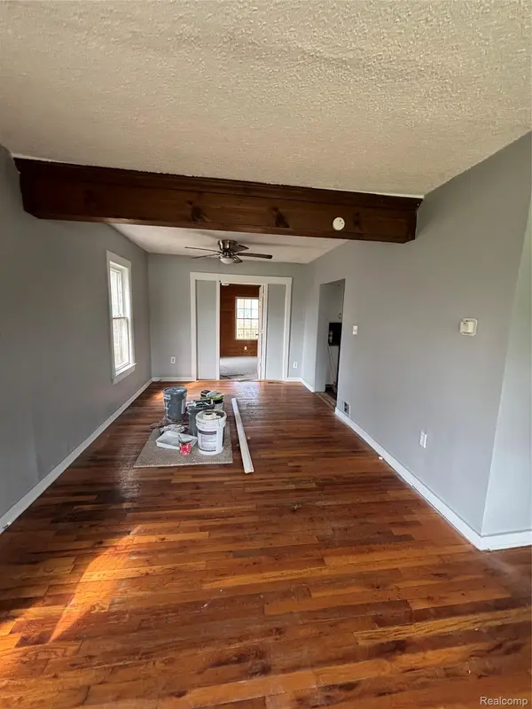 1008 Tacken ST, Flint, MI 48532