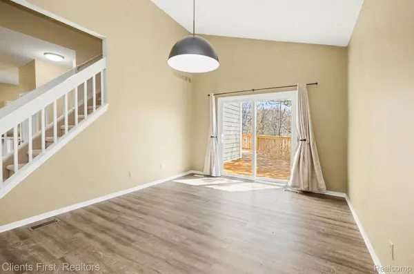 41450 Cornell DR, Novi, MI 48377