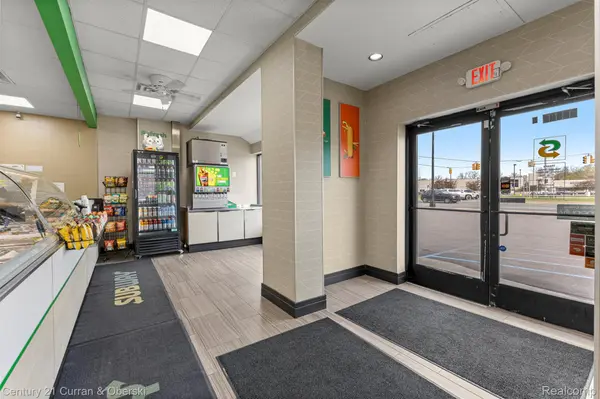 22905 Michigan AVE, Dearborn, MI 48124