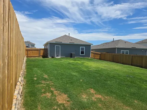 8425 Wibaux Road, Ponder, TX 76259