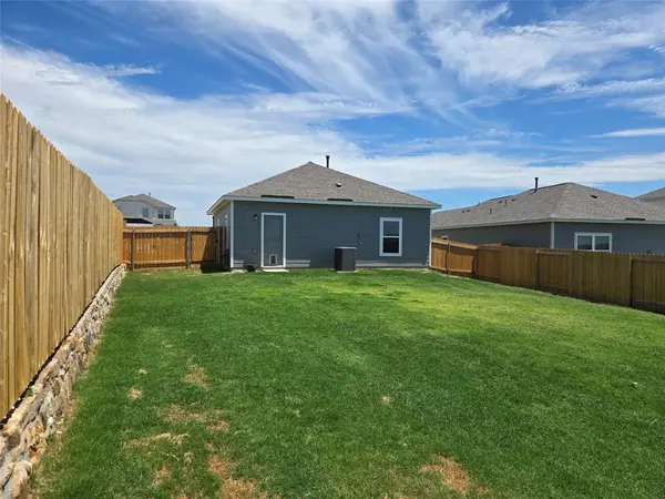 8425 Wibaux Road, Ponder, TX 76259