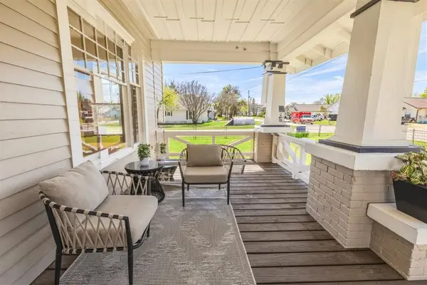 802 N Church Street, Decatur, TX 76234