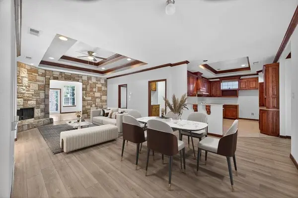 3532 W Jefferson Boulevard, Dallas, TX 75211