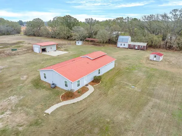 2209 Hare Lane, Greenville, TX 75402
