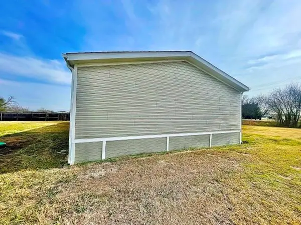 3600 County Road 911, Joshua, TX 76058
