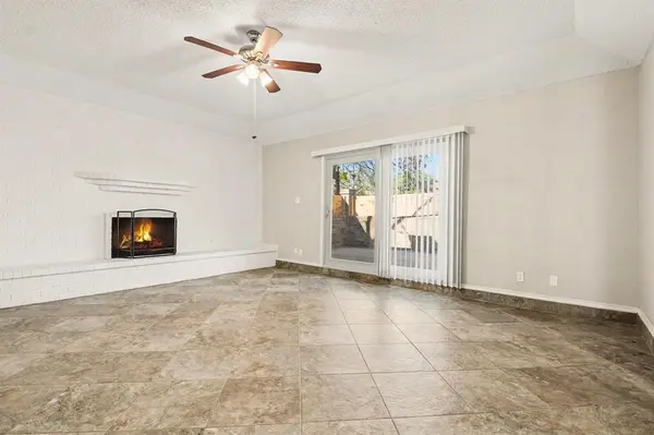 2109 Oakmeadow Street, Bedford, TX 76021