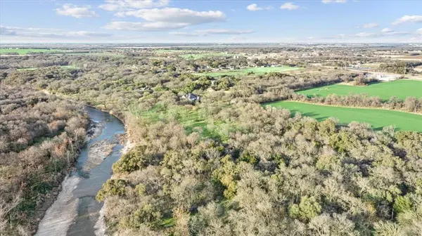 3692 Speegleville Road, Woodway, TX 76712