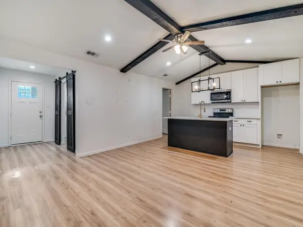 4409 Skyline Drive, Rowlett, TX 75088