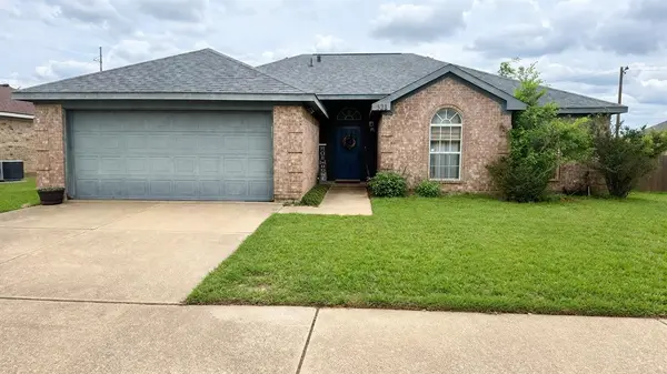 321 Village Parkway, Crowley, TX 76036