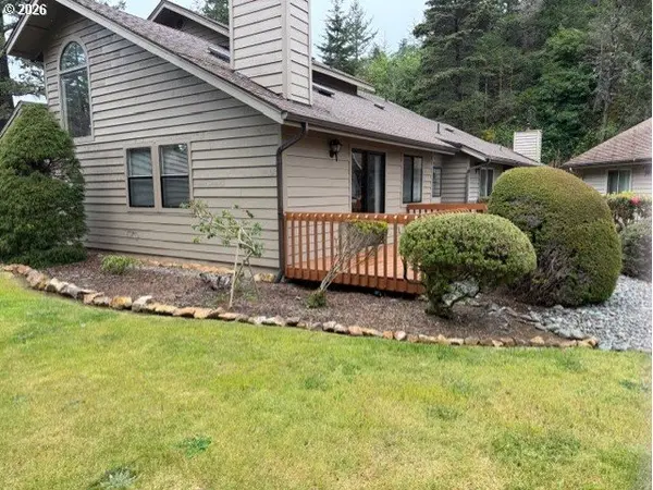 1722 ARCH LN, Brookings, OR 97415