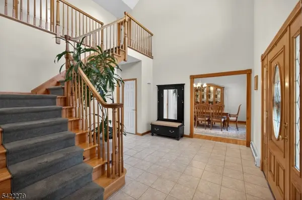 4 Pueblo Trl, Vernon Twp., NJ 07462