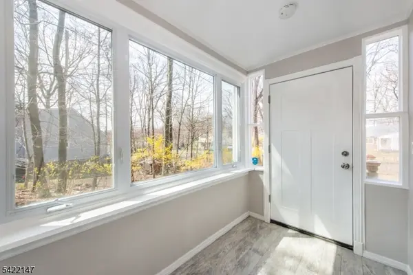 19 Homestead Rd, Jefferson Twp., NJ 07849