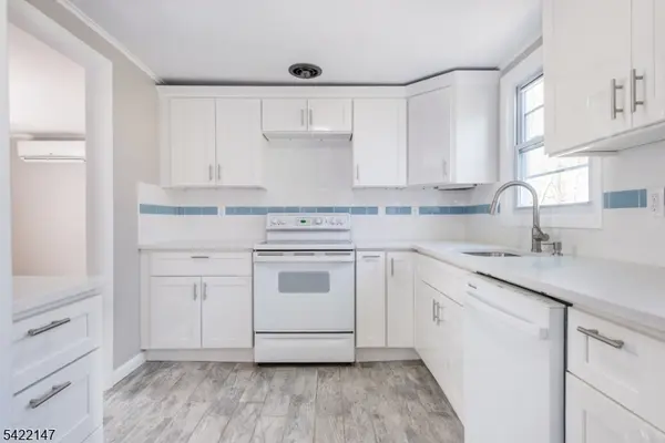 19 Homestead Rd, Jefferson Twp., NJ 07849