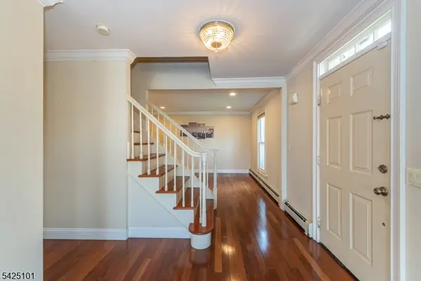 7 Fernwood Trl, Mountain Lakes Boro, NJ 07046