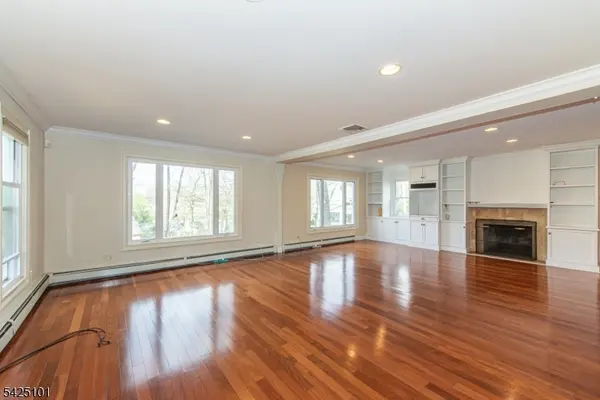 7 Fernwood Trl, Mountain Lakes Boro, NJ 07046