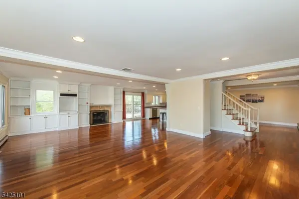 7 Fernwood Trl, Mountain Lakes Boro, NJ 07046