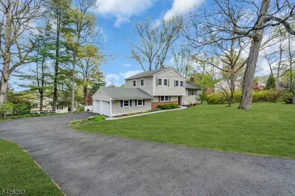 51 Chestnut St, New Providence Boro, NJ 07974