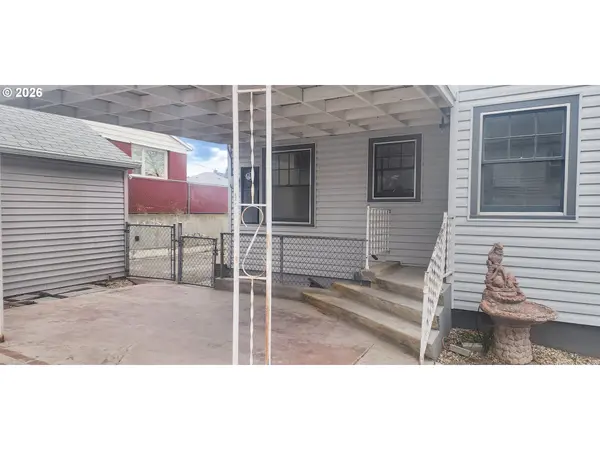 627 NW 9TH ST, Pendleton, OR 97801