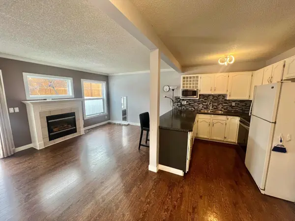 123 Country Hills Villas NW, Calgary, AB T3K 4S8