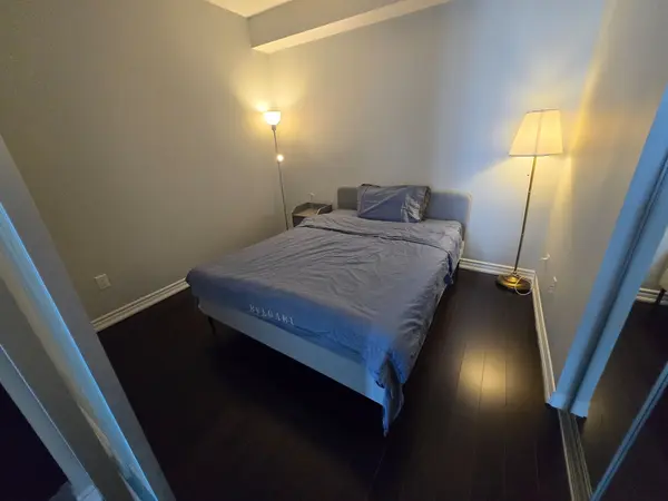 386 Yonge ST #3404, Toronto C01, ON M5B 0A5