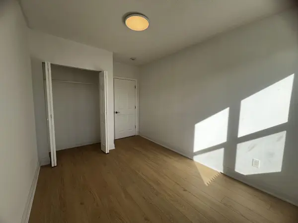 804A St Clair AVE W #101, Toronto C03, ON M6C 1B6