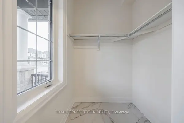 26 Wesley Brooks ST, Clarington, ON L1B 0W4