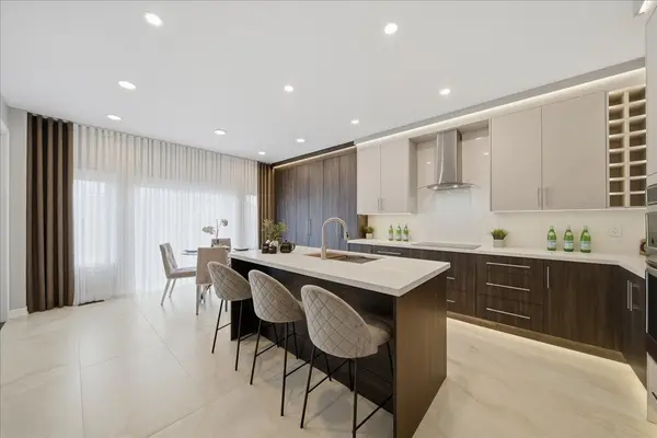 977 Larter ST, Innisfil, ON L9S 0J9