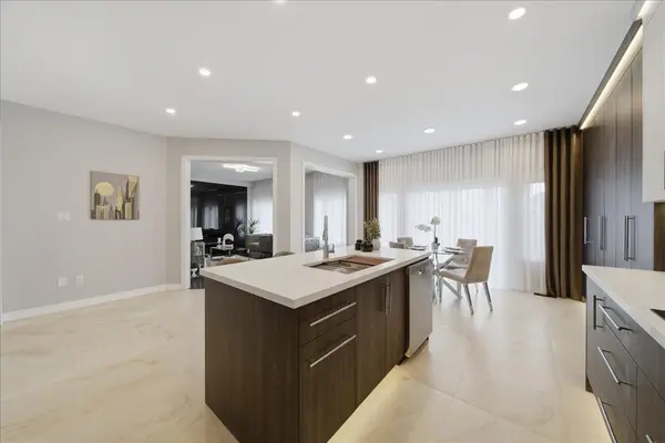 977 Larter ST, Innisfil, ON L9S 0J9