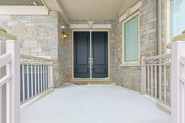 95 Chesney CRES, Vaughan, ON L4H 4A5