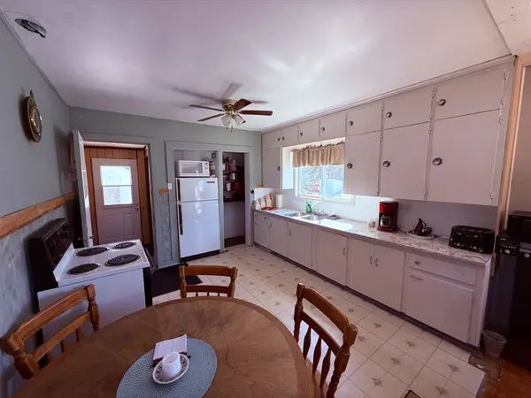 27 Market ST, Kirkland Lake, ON P0K 1L0