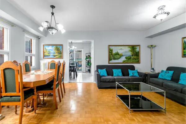 660 Mirage PL, Mississauga, ON L5R 3Y3