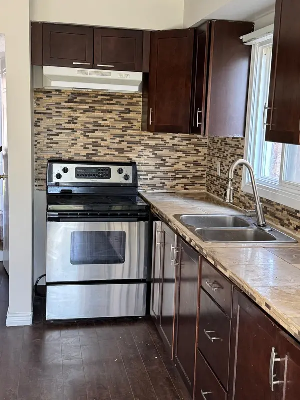 5 Ravenswood DR, Brampton, ON L6Y 3Y5