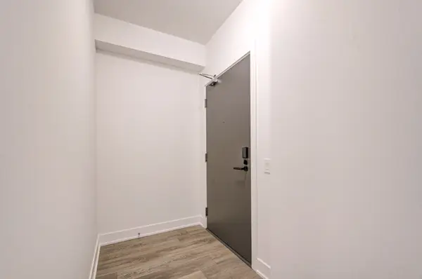 2088 James ST #1205, Burlington, ON L7R 0H2