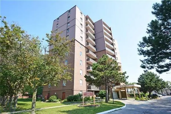3065 Queen Frederica DR #902, Mississauga, ON L4Y 3A3
