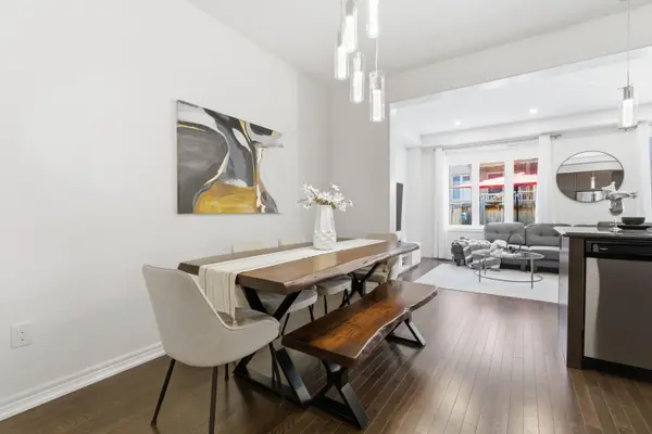 383 Wheat Boom DR, Oakville, ON L6H 0R3