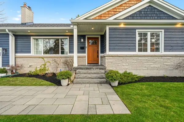 2223 Deyncourt DR, Burlington, ON L7R 1W2