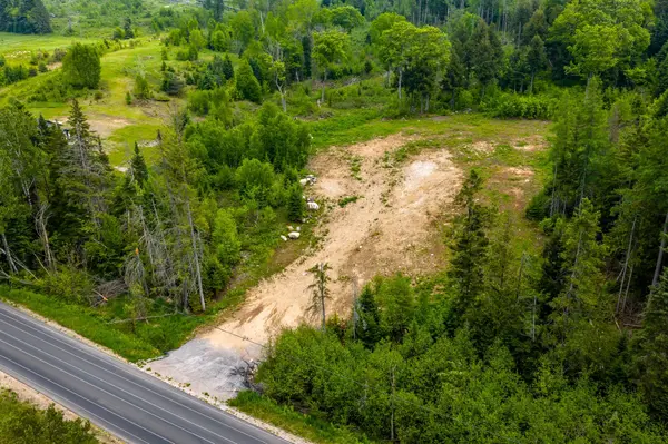 223 Peggs Mountain RD, Armour, ON P0A 1C0