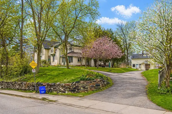 20 Elliott ST, Cambridge, ON N1R 2J2