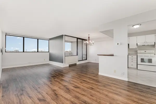 1285 Cahill DR #906, Hunt Club - South Keys And Area, ON K1V 9A7