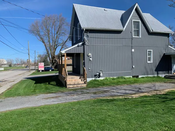 261 Robert ST, Greater Napanee, ON K7R 2N4