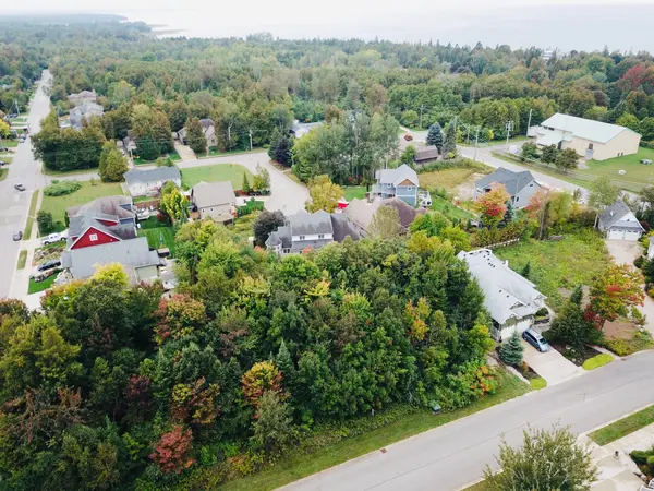 265 Emerald DR, Saugeen Shores, ON N0H 2L0