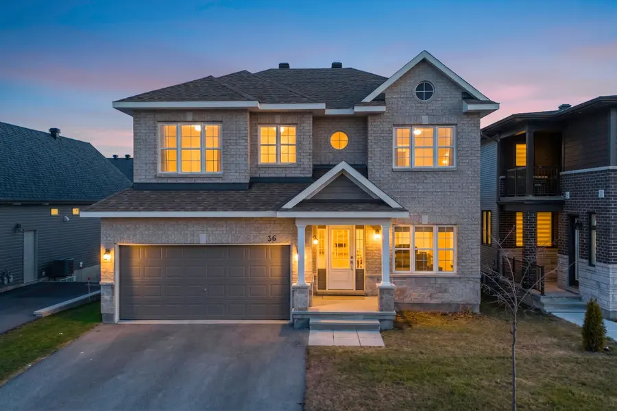 36 Dun Skipper DR, Blossom Park - Airport And Area, ON K1X 0J3