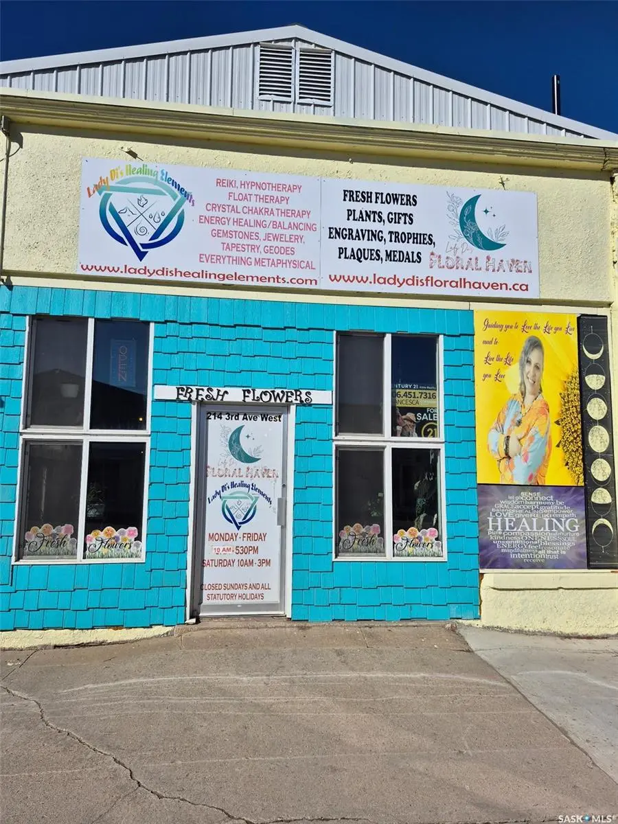 214 3rd AVENUE W, Melville, SK S0A 2P0