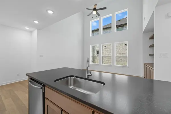 9204 Persimmon Lane, Mesquite, TX 75126