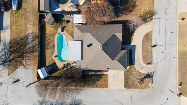 1701 Oakmeadow Drive, Decatur, TX 76234