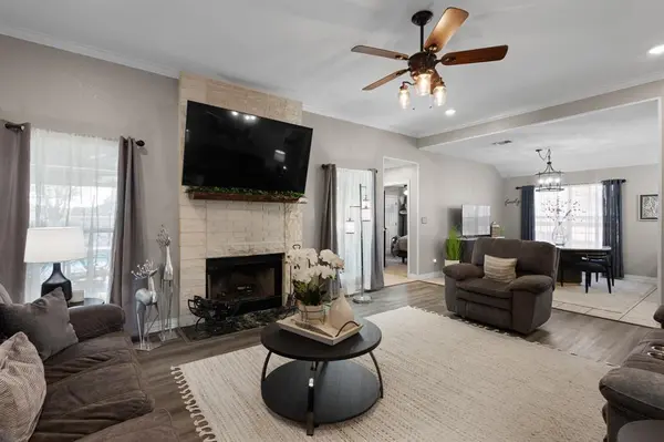 1701 Oakmeadow Drive, Decatur, TX 76234