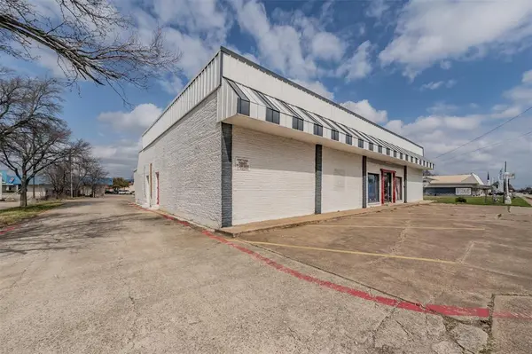 7235 Glenview Drive, Richland Hills, TX 76180