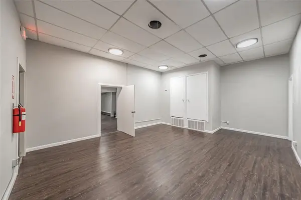 7235 Glenview Drive, Richland Hills, TX 76180