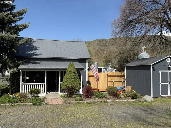 103 W 4TH ST, Wallowa, OR 97885